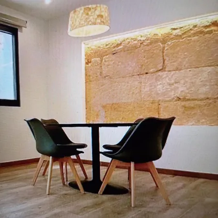 Tyylikaes Ja Tilava Viihtyisaeaen Majoittumiseen Ja Unohtumattomiin Lomapaeiviin Apartment